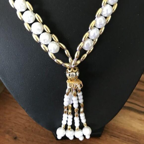 Faux Pearl Tassel Pendant Necklace - Picture 3 of 3